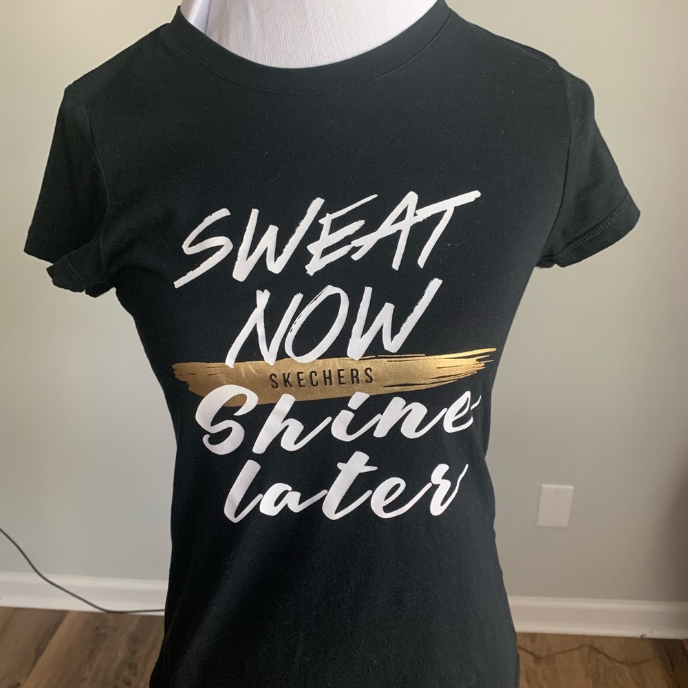 Sketchers sport black T-shirt size small